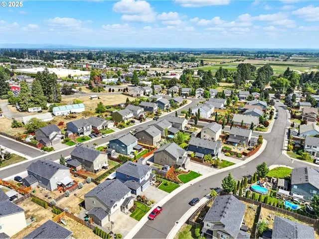 $545,000 | 33321 Southwest Holland Drive, Scappoose, OR 97056