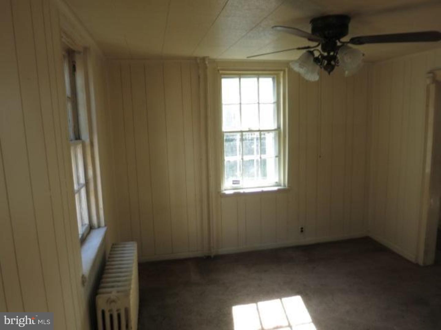 2840 Idaho Road Camden, NJ 08104 - Photo 5 of 11 Dining Room