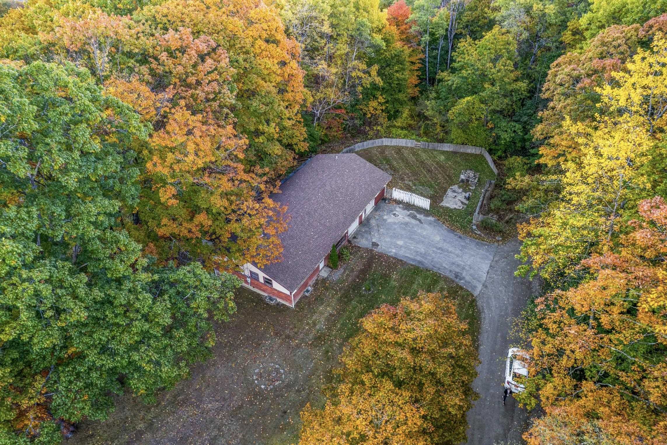 4 Pearce Cir Extension Rockingham, VT 05101 - Photo 2 of 34 Gallery Image 2