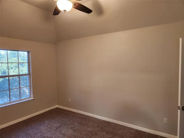 $2,950 | 328 Ashley Place, Murphy, TX 75094