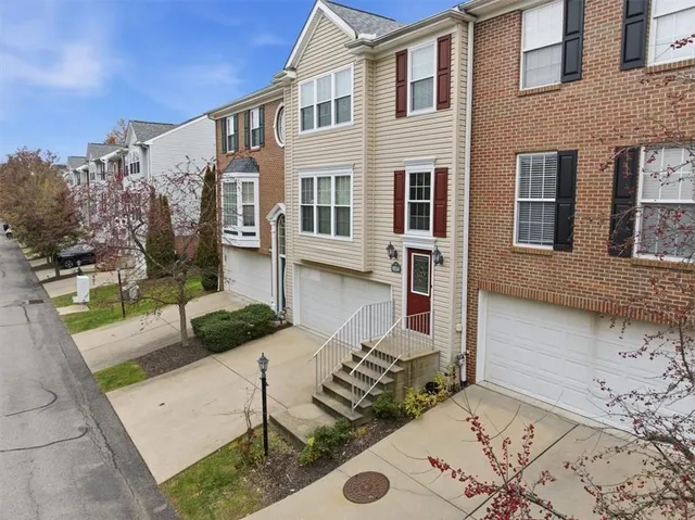$369,900 | 10534 Cherry Grove Court, Wexford, PA 15090