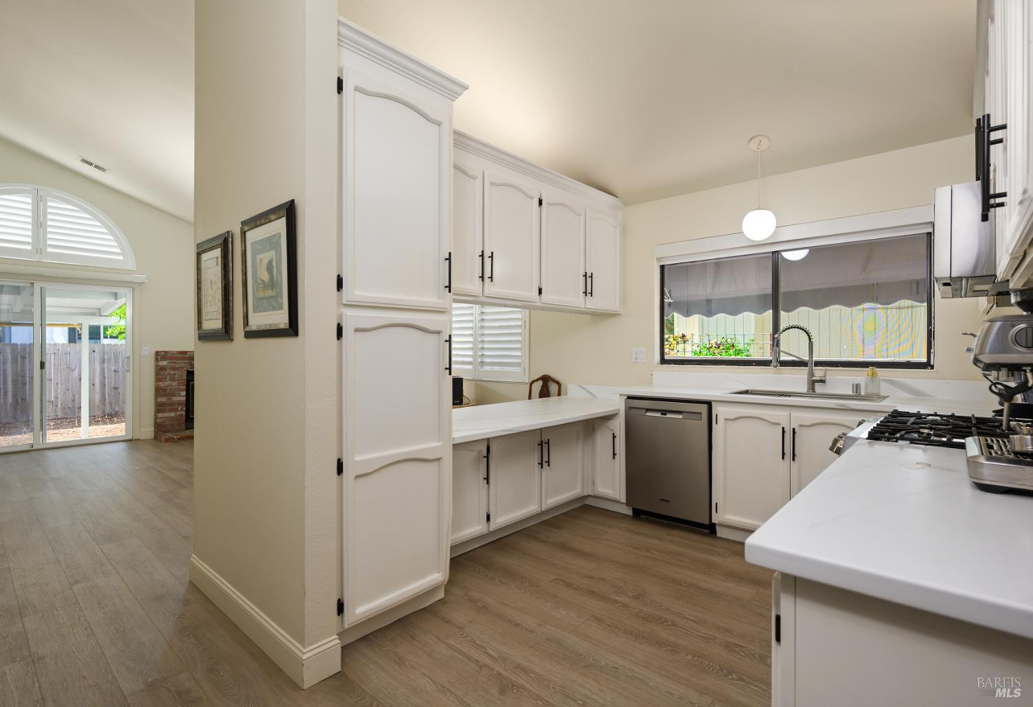 5349 Corbett Circle Santa Rosa, CA 95403 - Photo 11 of 34 Gallery Image 11