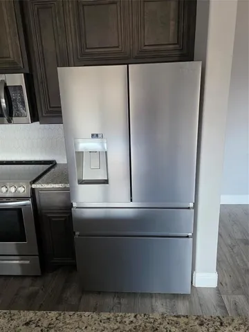 $2,525 | 308 Moss Cove Drive, Aubrey, TX 76227