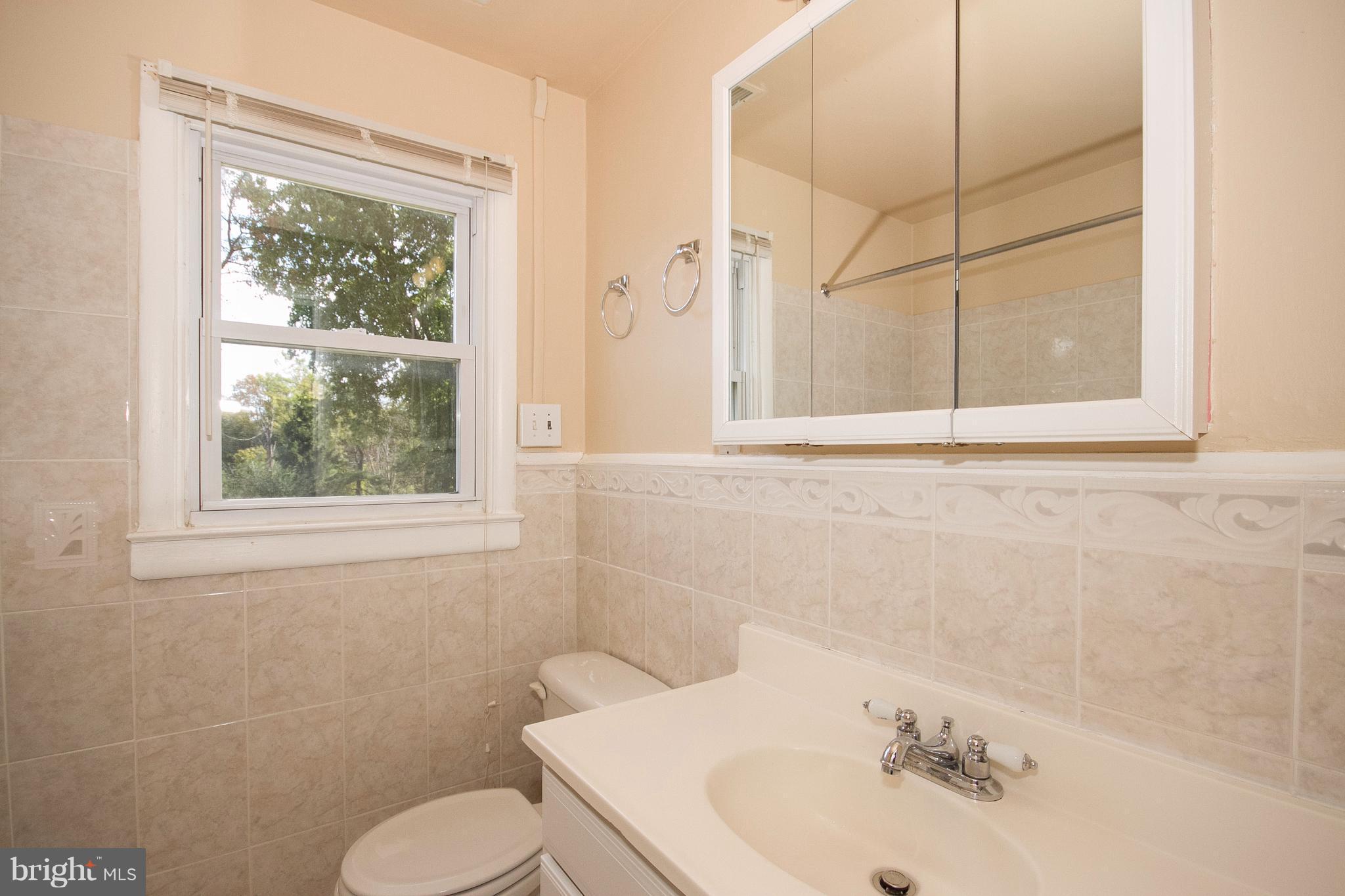 7003 Gaymount Road Baltimore, MD 21244 - Photo 12 of 18 Full Upper Level Bath