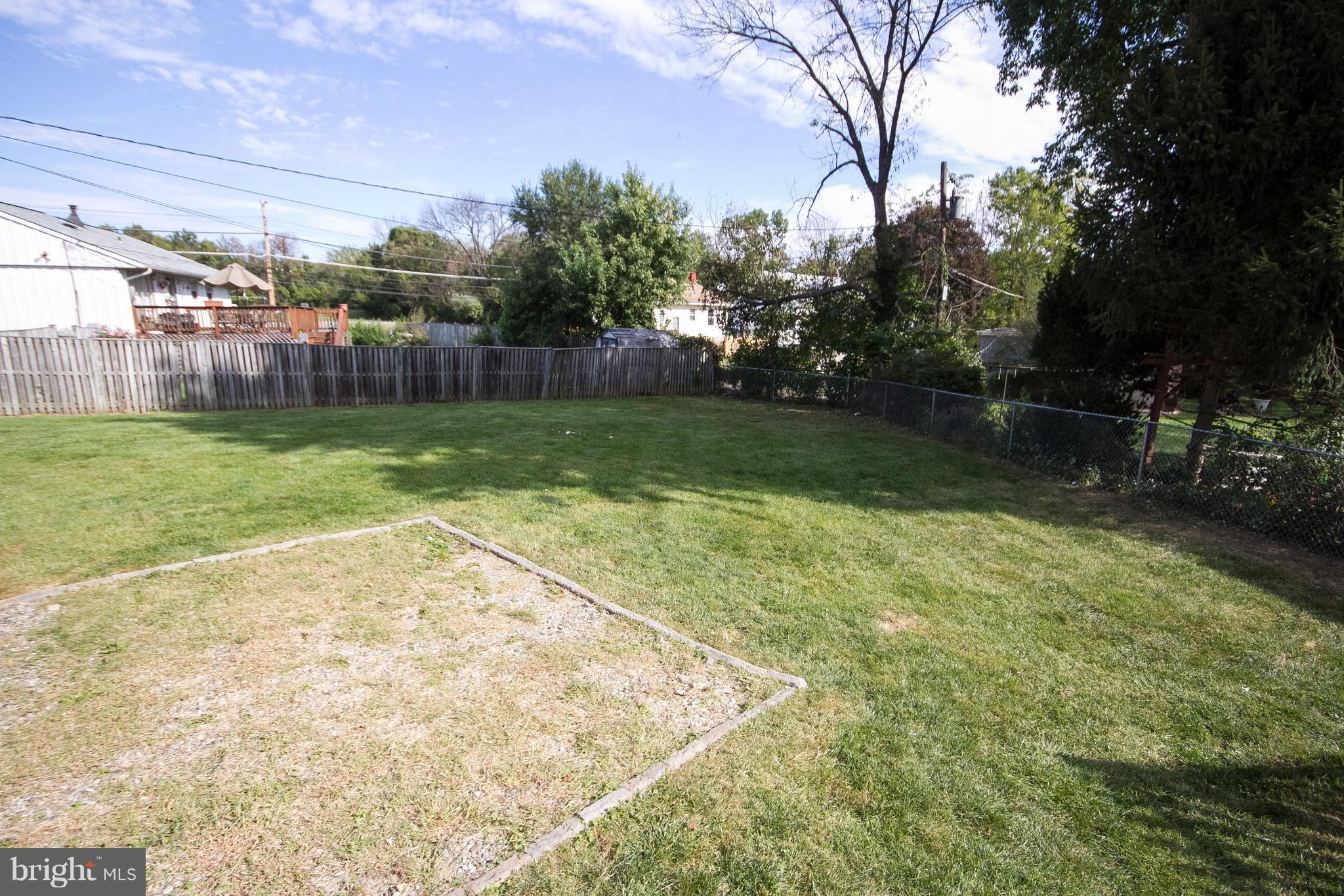 7003 Gaymount Road Baltimore, MD 21244 - Photo 17 of 18 Flat, AMAZING Backyard!