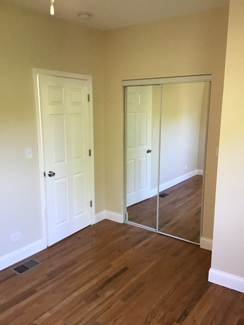 214 East 68th Street Chicago, IL 60637 - Photo 13 of 34