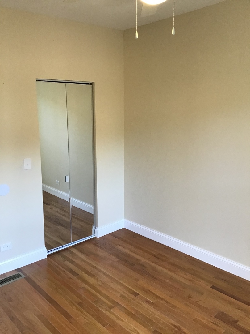 214 East 68th Street Chicago, IL 60637 - Photo 15 of 34