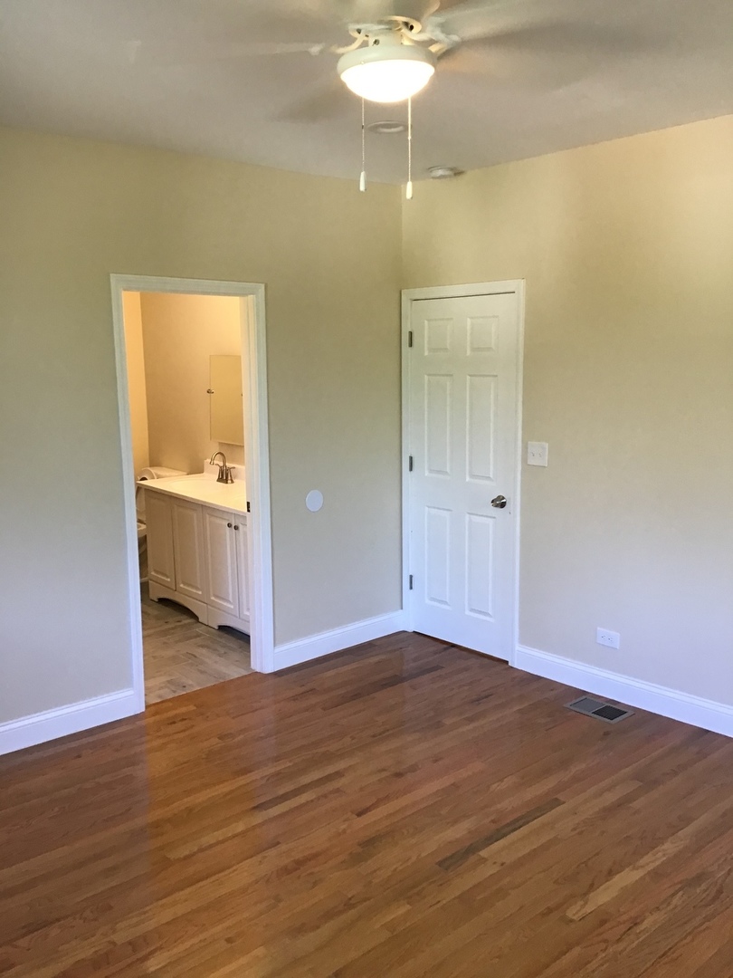 214 East 68th Street Chicago, IL 60637 - Photo 18 of 34