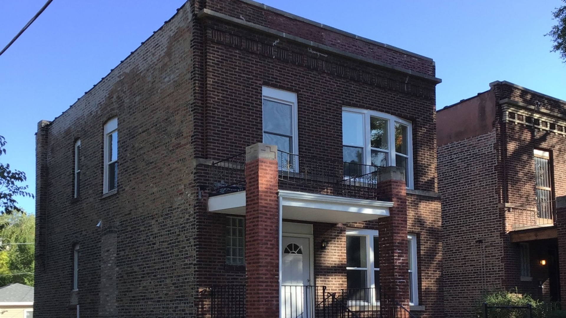 214 East 68th Street Chicago, IL 60637 - Photo 3 of 34