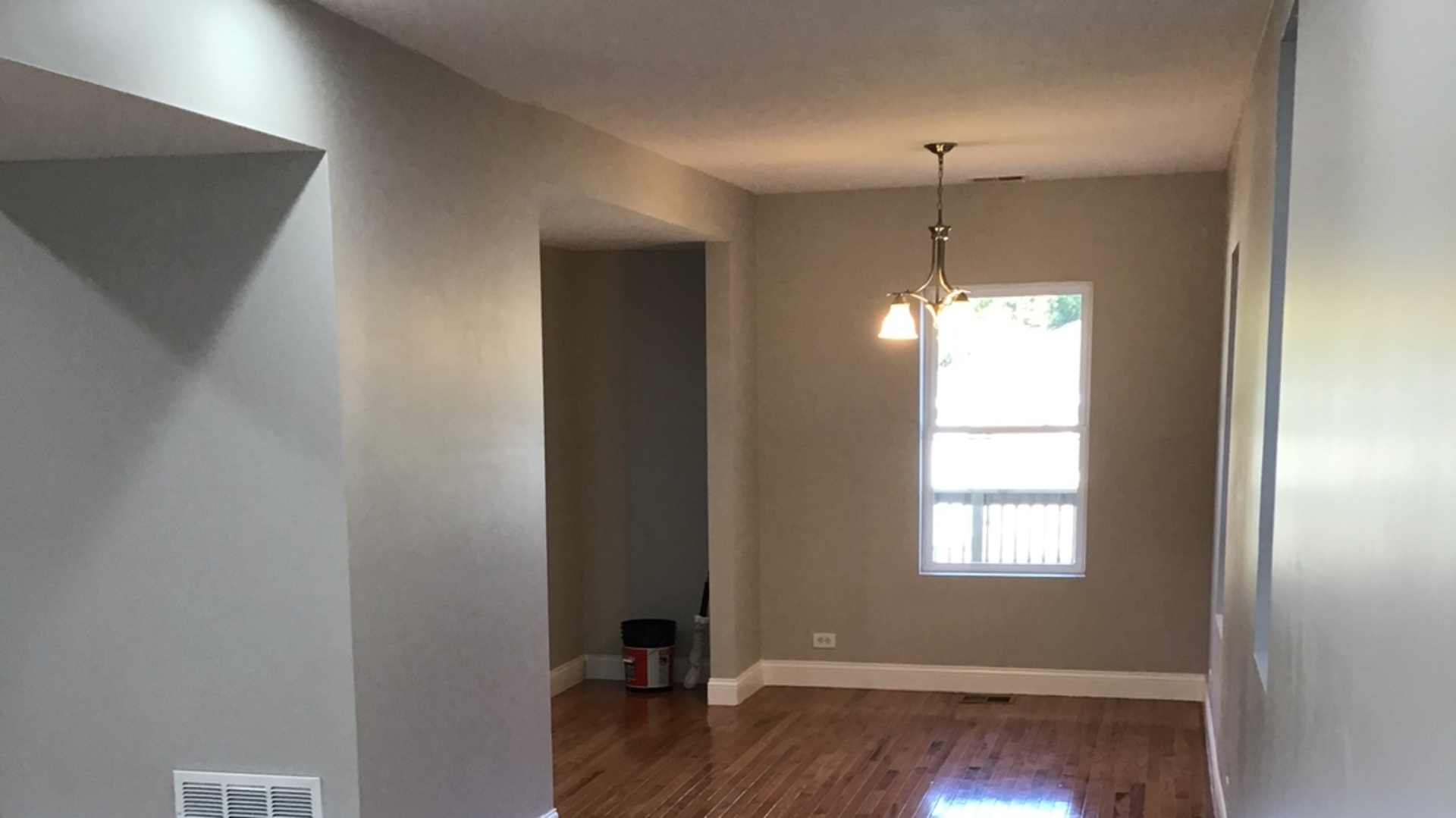 214 East 68th Street Chicago, IL 60637 - Photo 4 of 34