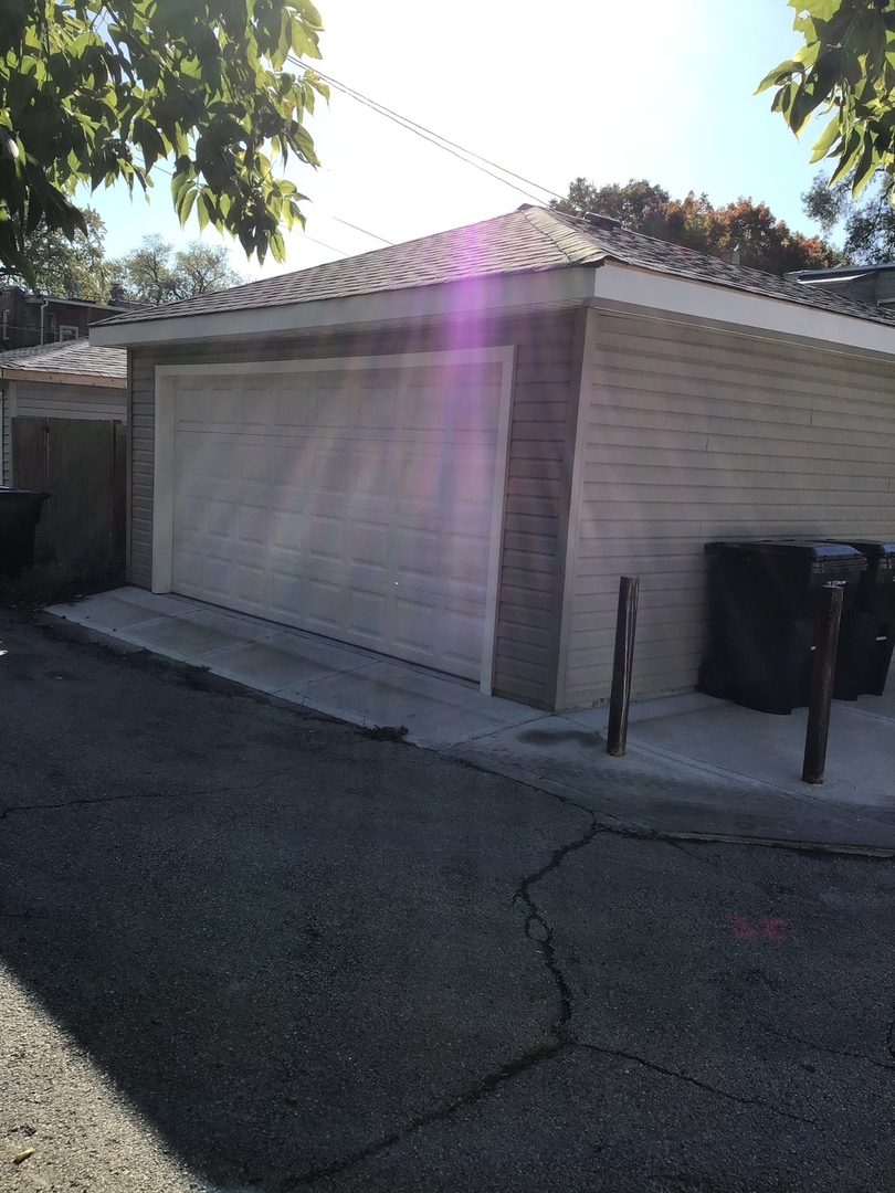 214 East 68th Street Chicago, IL 60637 - Photo 33 of 34