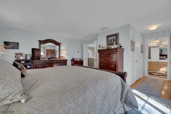 $749,900 | 33 Pony Lane, Flemington, NJ 08822