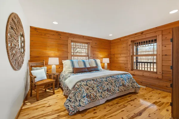 $1,300,000 | 2427 Beede Lake Trail, St. Croix Falls, WI 54024