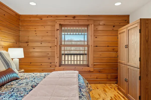 $1,300,000 | 2427 Beede Lake Trail, St. Croix Falls, WI 54024