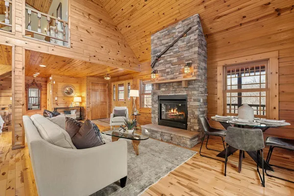 $1,300,000 | 2427 Beede Lake Trail, St. Croix Falls, WI 54024