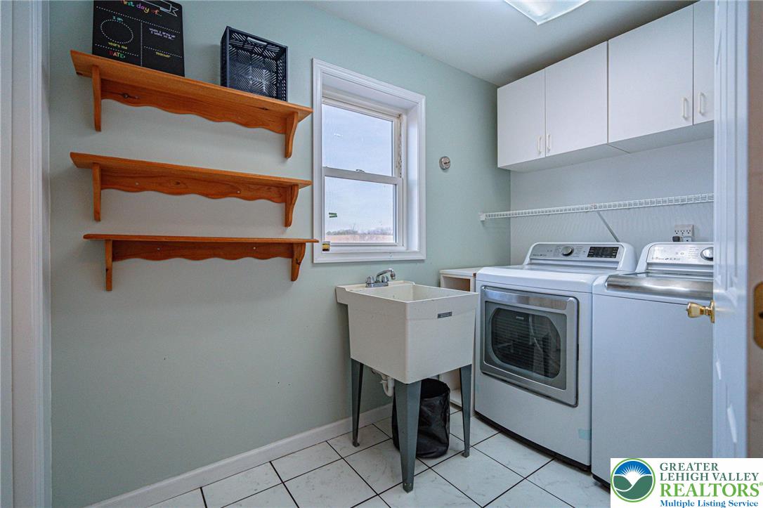 2475 Spring Street Coplay, PA 18037 - Photo 13 of 42 Laundry/mudroom