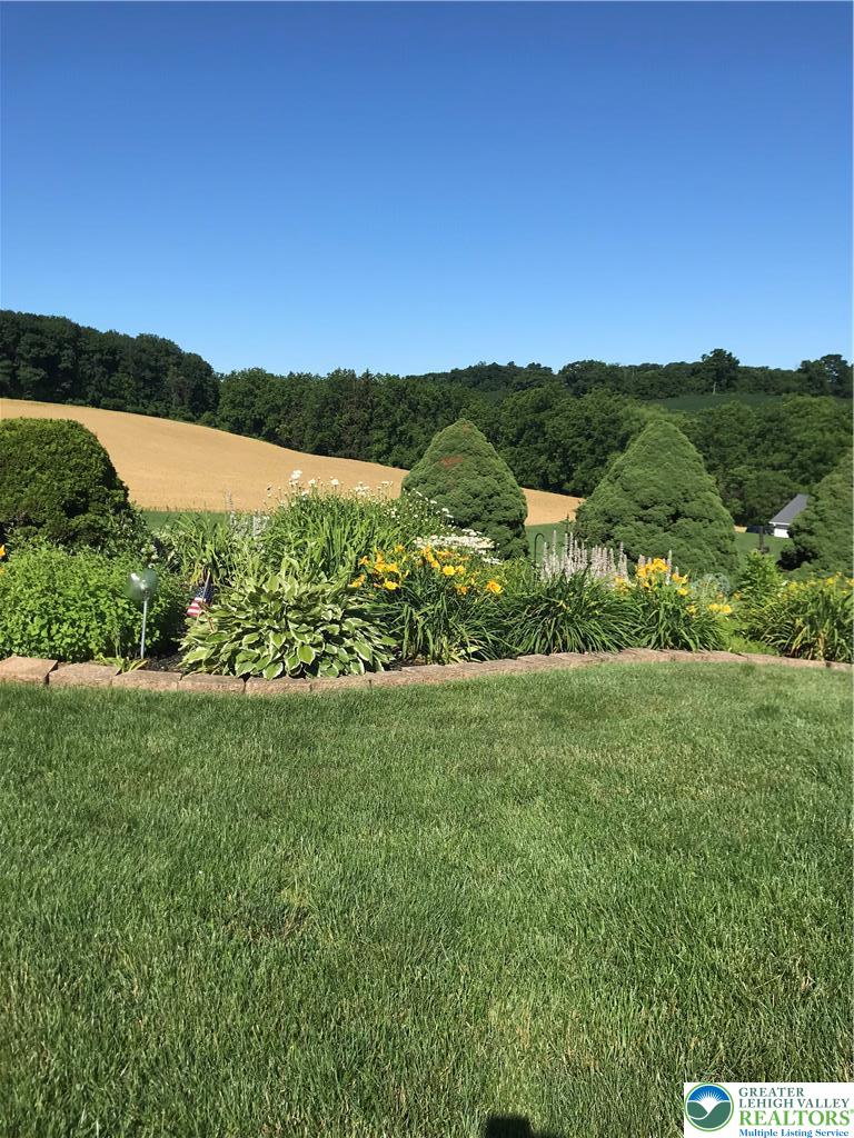 2475 Spring Street Coplay, PA 18037 - Photo 37 of 42