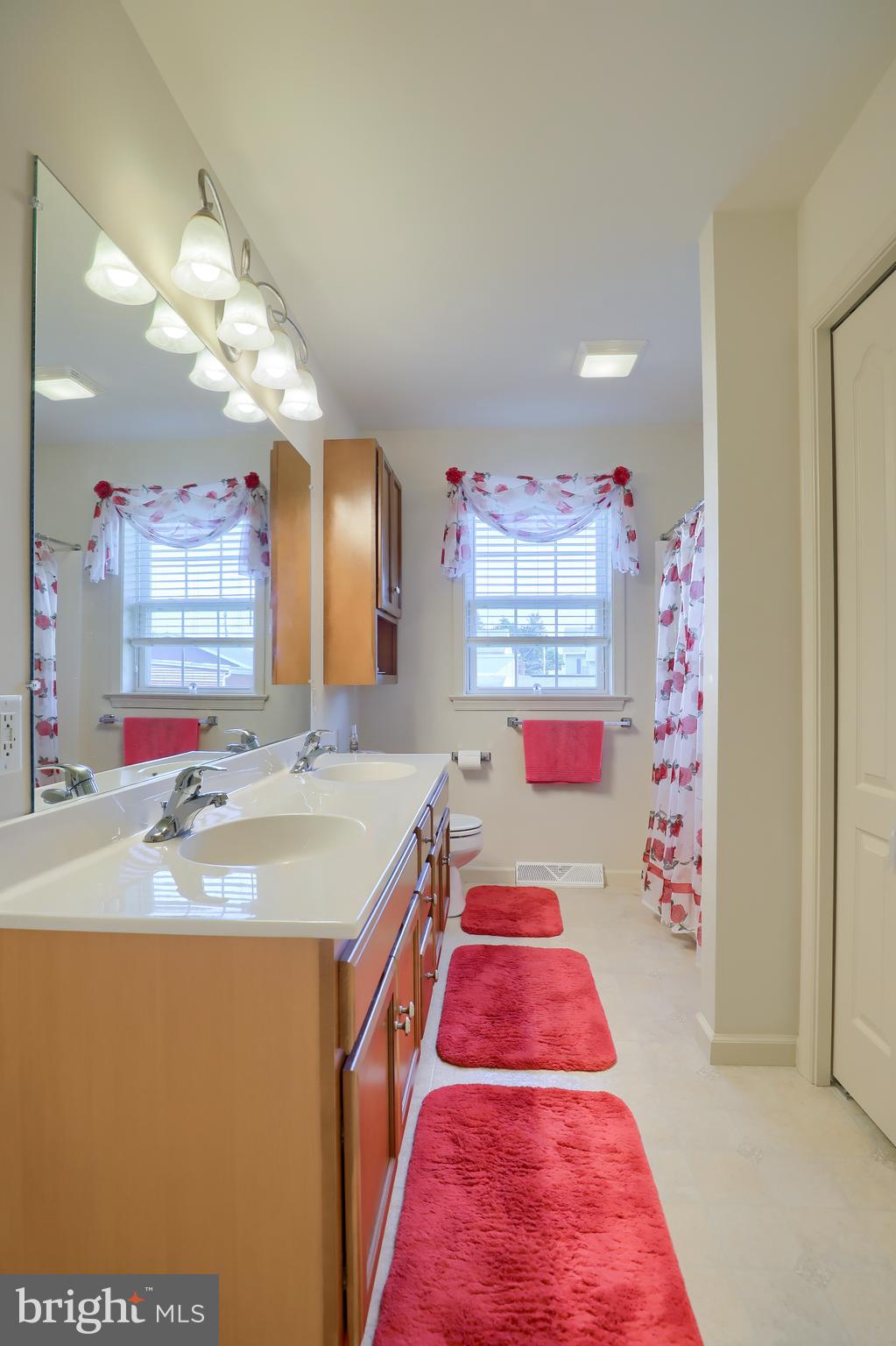 11 Hurst Boulevard Lititz, PA 17543 - Photo 29 of 37
