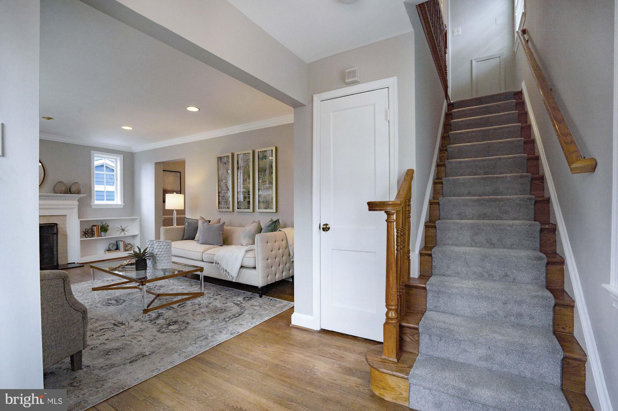 5919 Wilmett Road Bethesda, MD 20817 - Photo 3 of 27 The Foyer