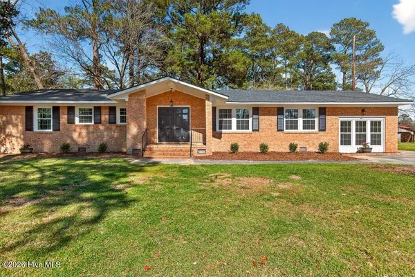 $329,000 | 3504 Taylor Street, New Bern, NC 28560