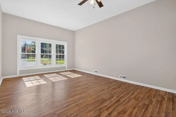 $329,000 | 3504 Taylor Street, New Bern, NC 28560