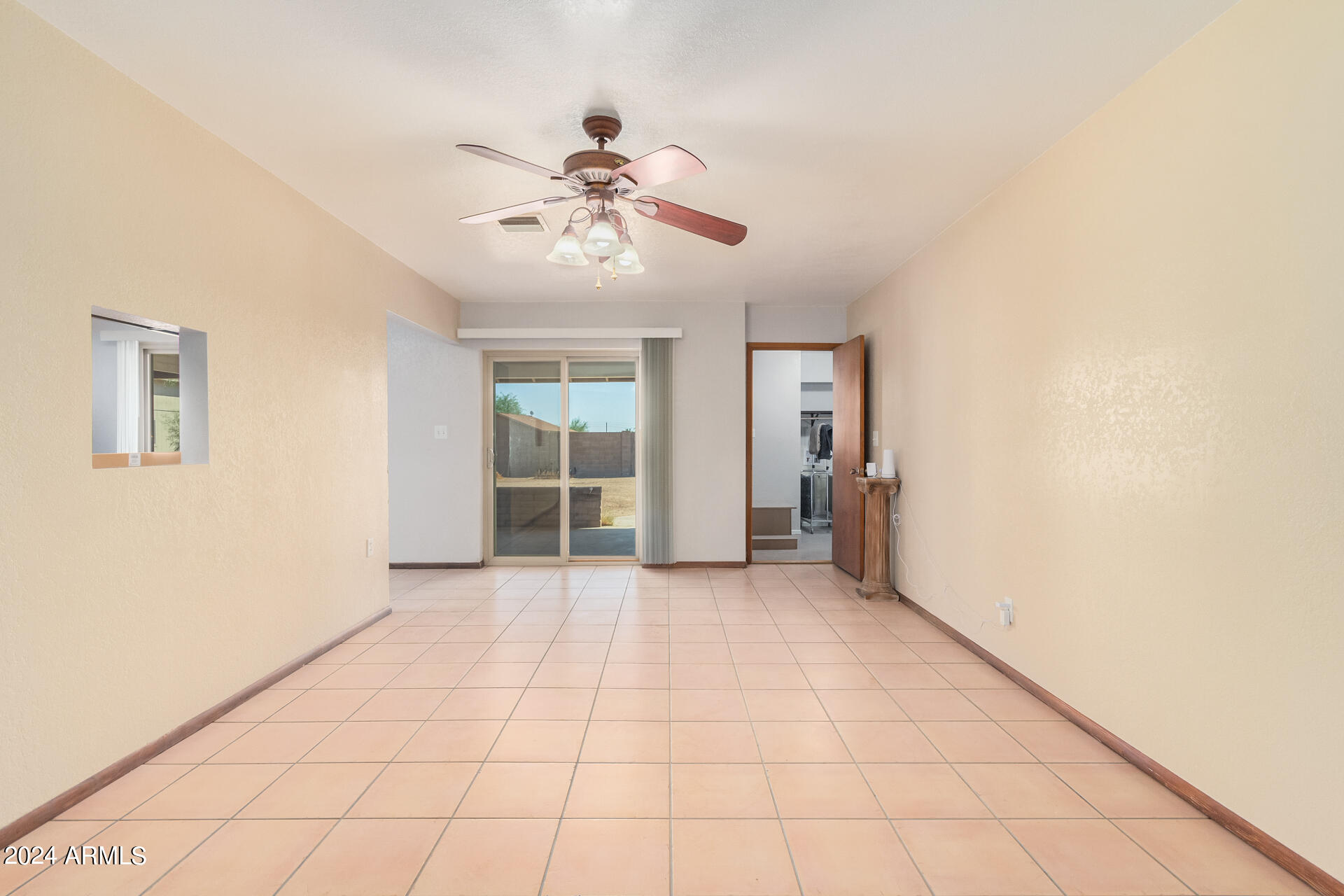 10337 East Brown Road Mesa, AZ 85207 - Photo 5 of 34 Dining