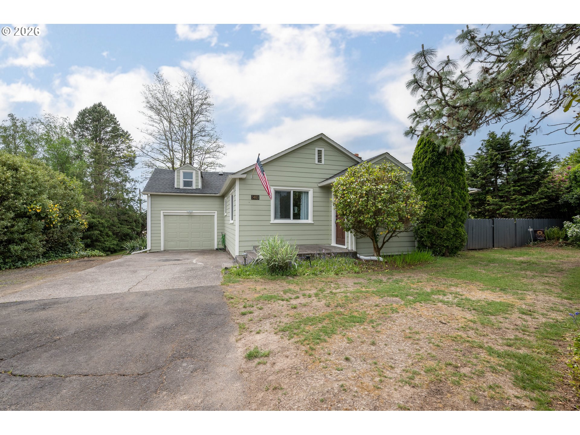3403 Columbia Heights Road Longview, WA 98632 - Photo 3 of 32