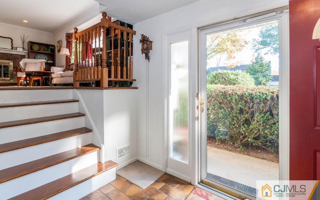 19 Clearview Road East Brunswick, NJ 08816 - Photo 3 of 23 Gallery Image 3