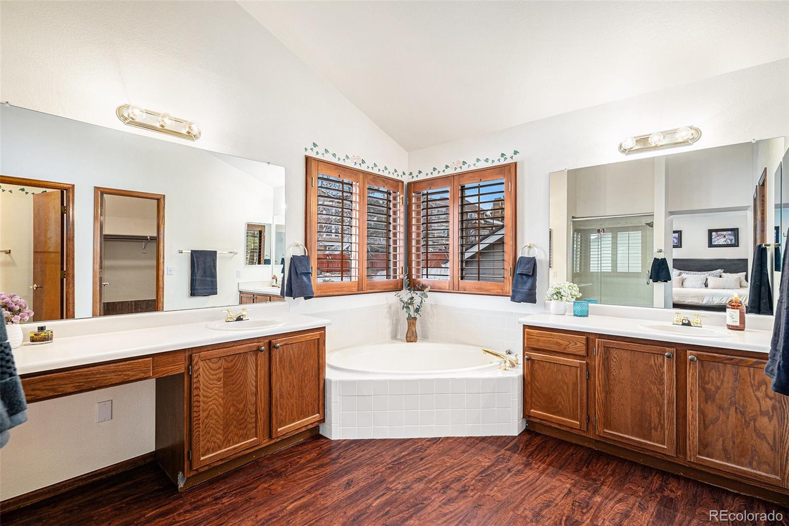 9810 Venneford Ranch Road Highlands Ranch, CO 80126 - Photo 17 of 34