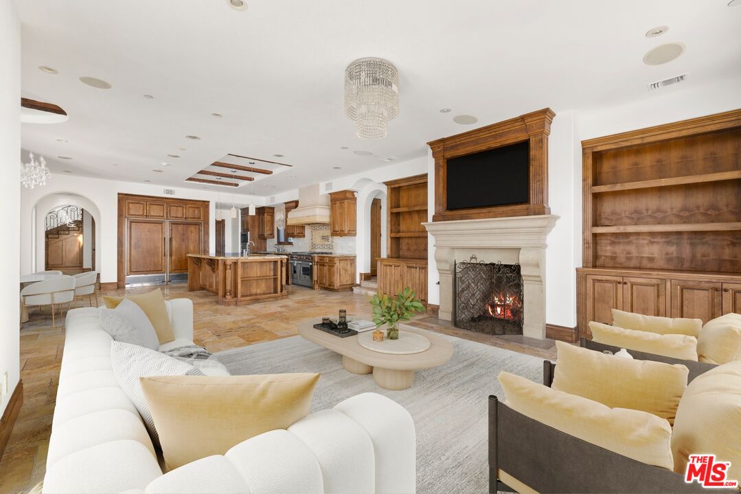 1111 Stradella Road Los Angeles, CA 90077 - Photo 13 of 37