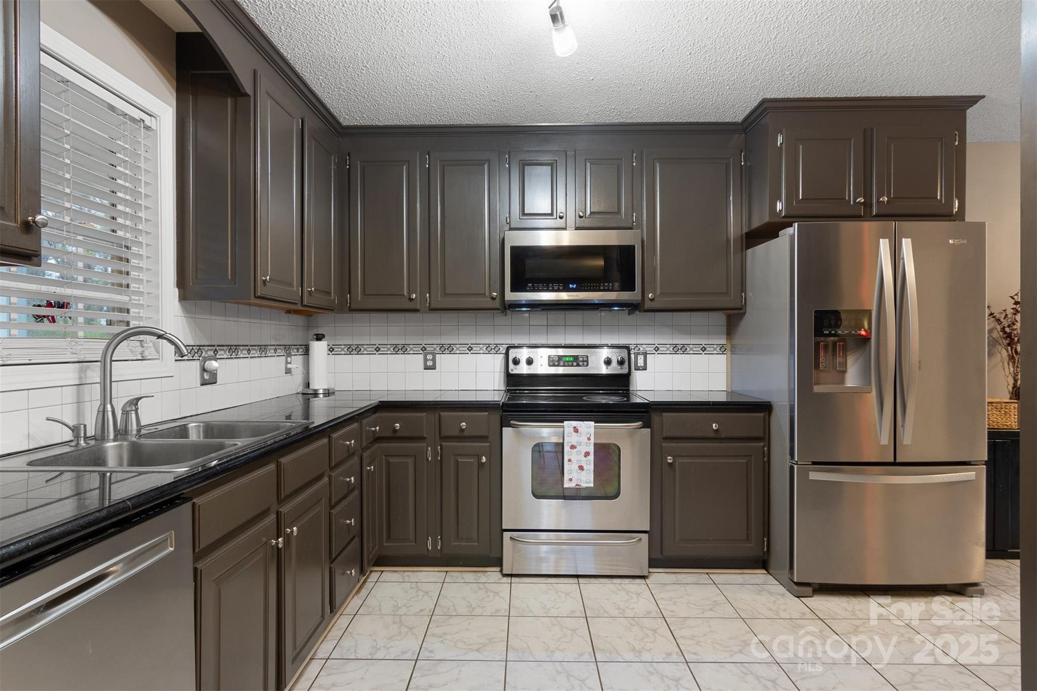 565 Robinhood Road Maiden, NC 28650 - Photo 9 of 41