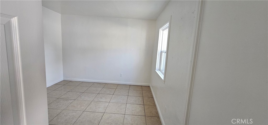 4006 Rubidoux Boulevard, Unit B Riverside, CA 92509 - Photo 6 of 8 Gallery Image 6