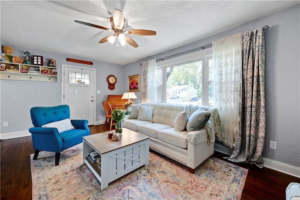 5103 Northeast Marvin Road Kansas City, MO 64118 - Photo 5 of 29