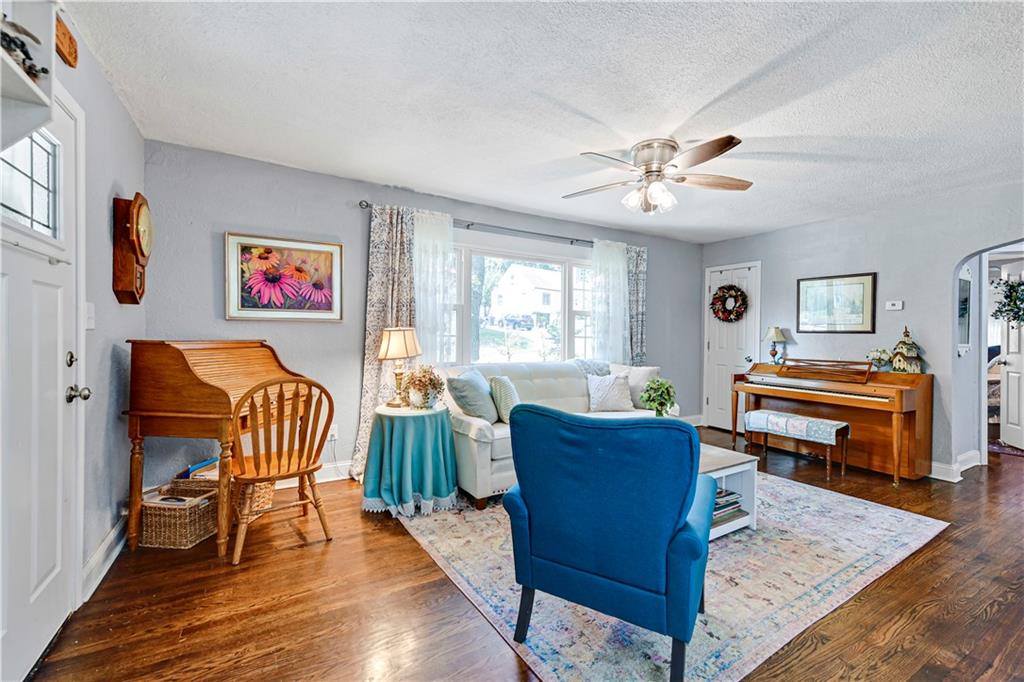 5103 Northeast Marvin Road Kansas City, MO 64118 - Photo 8 of 29