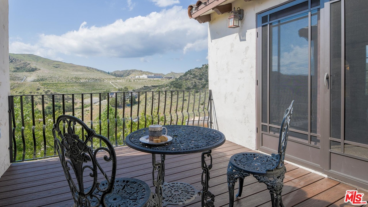 29565 Baringer Road Castaic, CA 91384 - Photo 16 of 40 Gallery Image 16