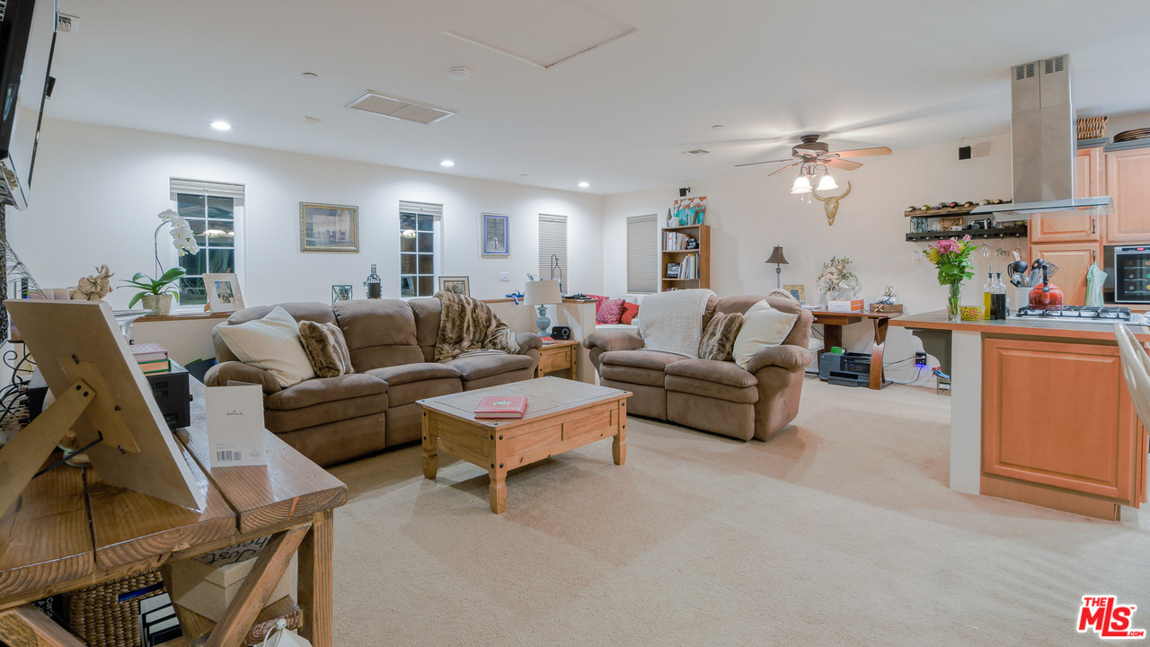 29565 Baringer Road Castaic, CA 91384 - Photo 33 of 40 Gallery Image 33