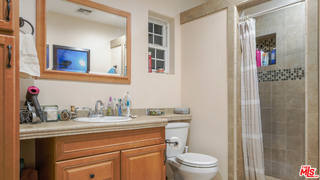 29565 Baringer Road Castaic, CA 91384 - Photo 36 of 40 Gallery Image 36