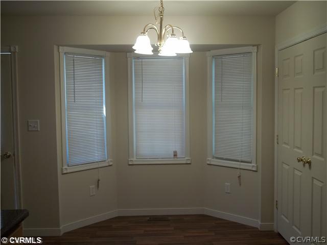 2614 Hatchett Road Petersburg, VA 23803 - Photo 2 of 8 Breakfast Nook