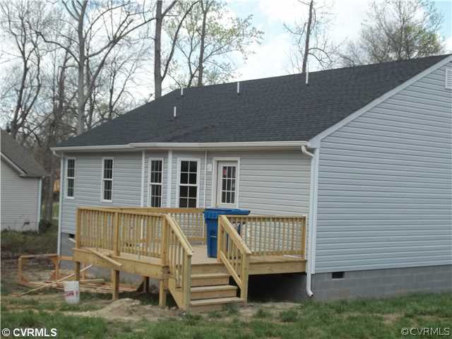 2614 Hatchett Road Petersburg, VA 23803 - Photo 3 of 8 Exterior Back