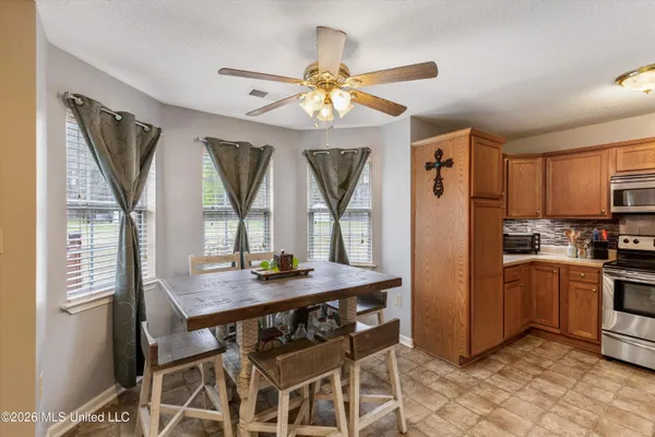 $330,000 | 107 Humming Bird Lane, Byhalia, MS 38611