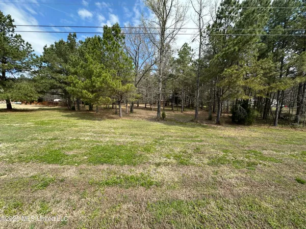 $330,000 | 107 Humming Bird Lane, Byhalia, MS 38611