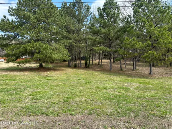 $330,000 | 107 Humming Bird Lane, Byhalia, MS 38611