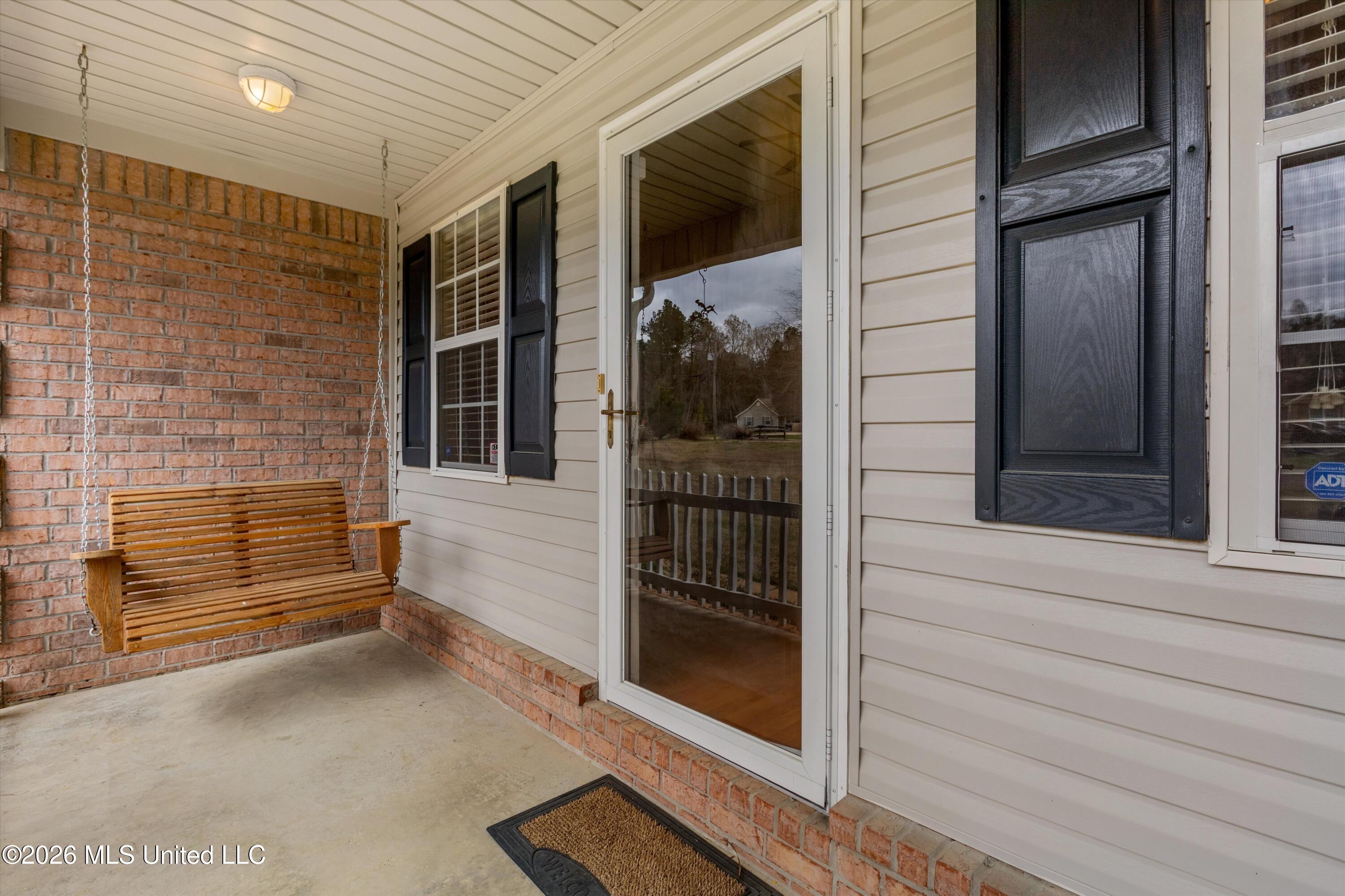 107 Humming Bird Lane Byhalia, MS 38611 - Photo 4 of 33 03-107 Hummingbird Ln 3