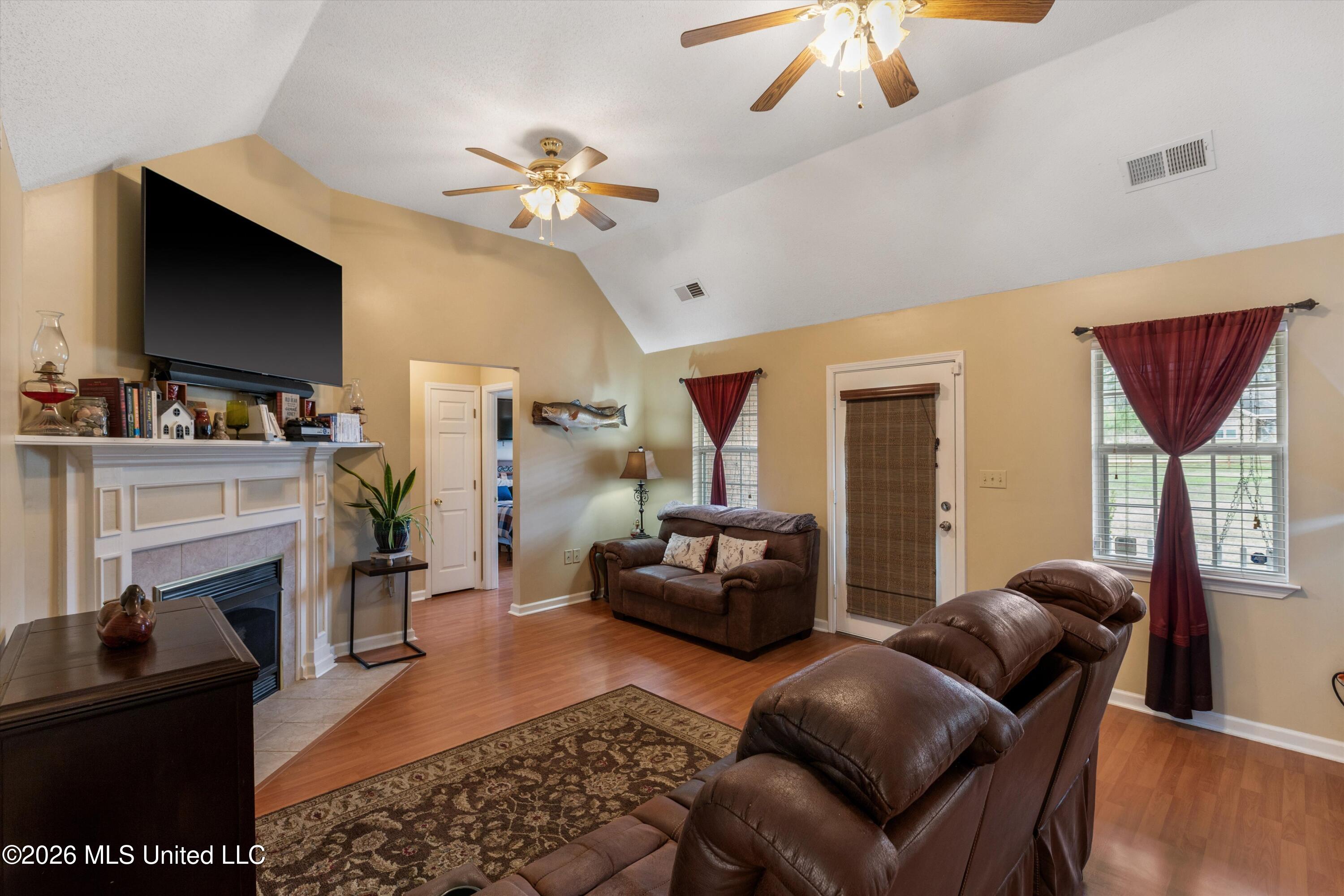 107 Humming Bird Lane Byhalia, MS 38611 - Photo 7 of 33 06-107 Hummingbird Ln 6