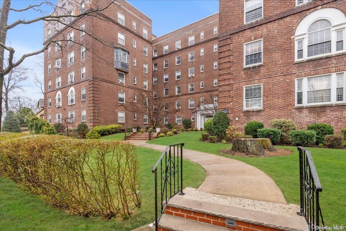 175-06 Devonshire Road, Unit 6O Queens, NY 11432 - Photo 13 of 14