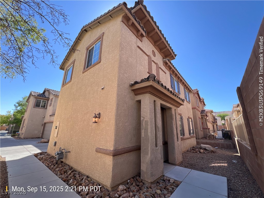 9814 West Overlook Ridge Avenue Las Vegas, NV 89148 - Photo 2 of 16