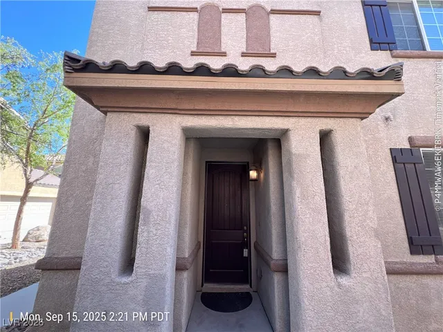 $1,876 | 9814 West Overlook Ridge Avenue, Las Vegas, NV 89148