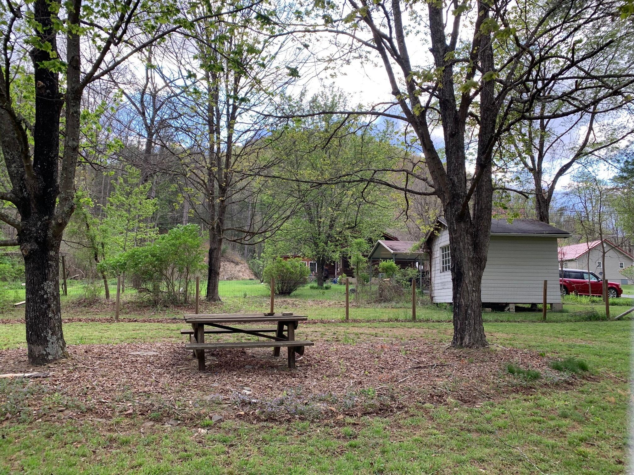 345 Harts Run Loop Road Caldwell, WV 24925 - Photo 8 of 31 Gallery Image 8