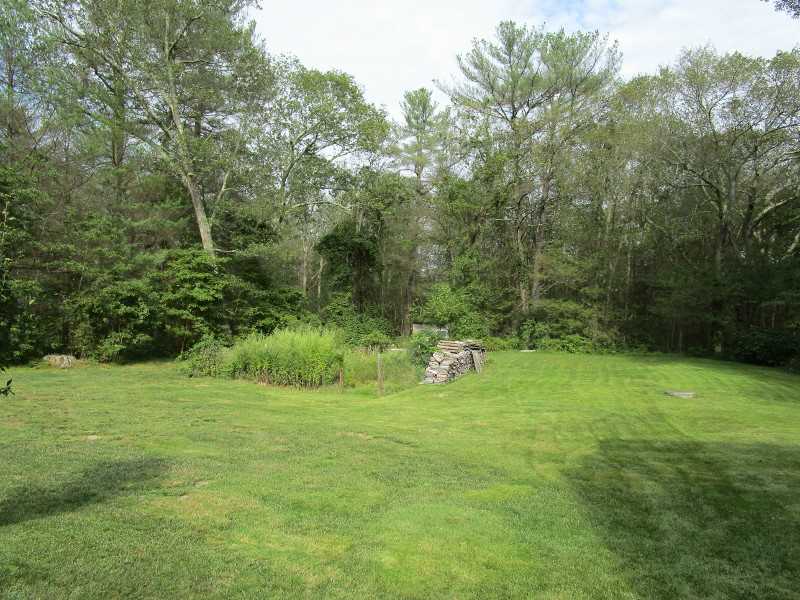1460 Chopmist Hill Road Scituate, RI 02857 - Photo 20 of 25 Yard/Garden.