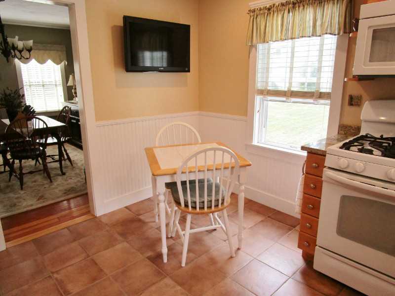 1460 Chopmist Hill Road Scituate, RI 02857 - Photo 5 of 25 Dining Area.